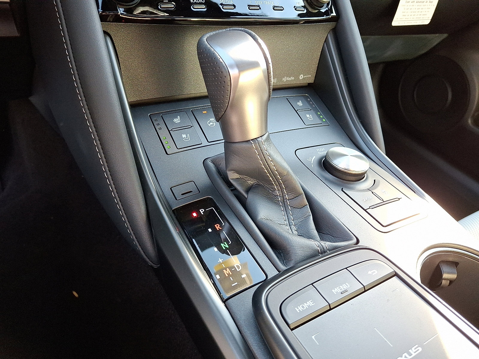 2025 Lexus IS 350 F SPORT - Photo 11