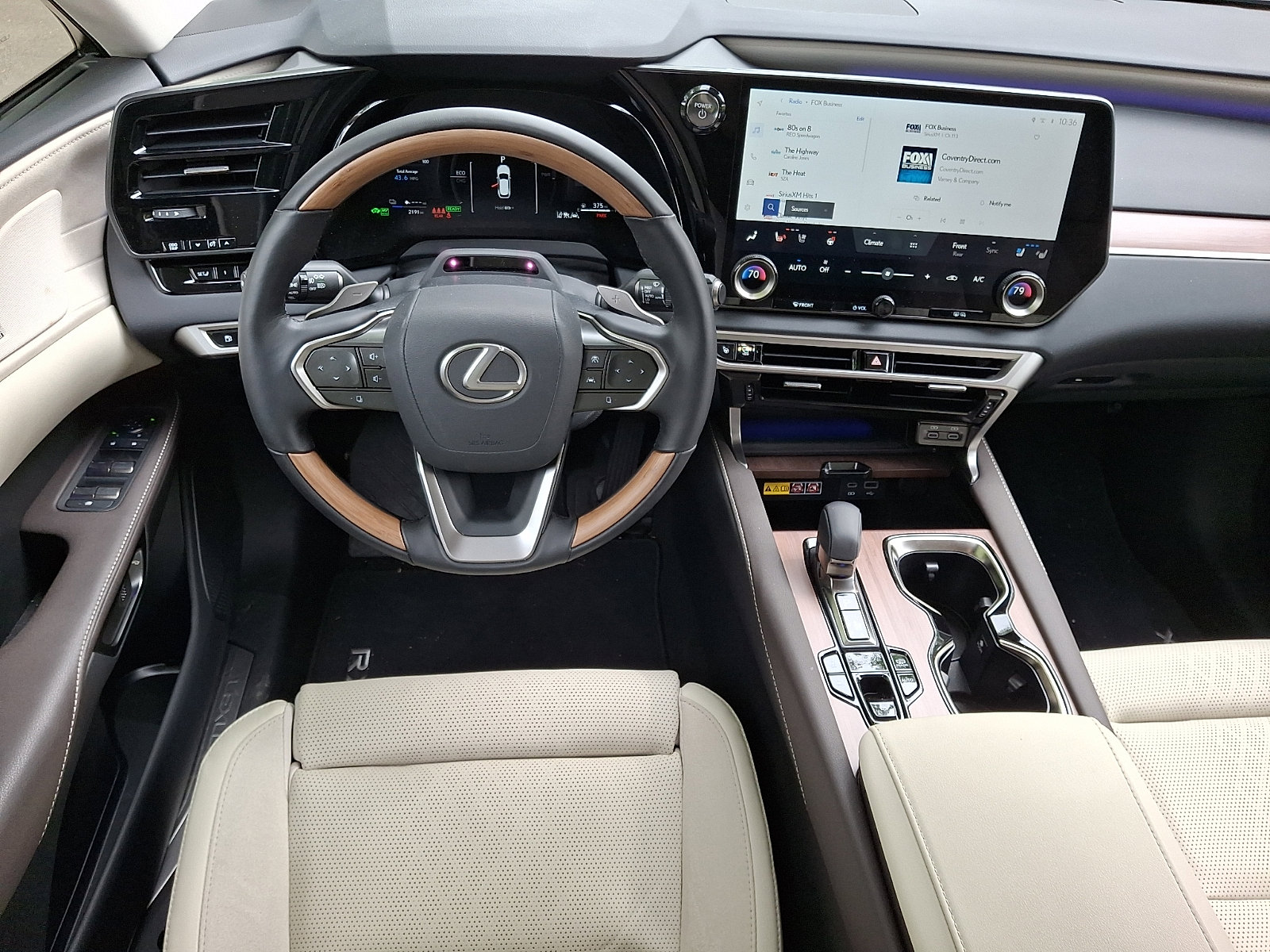 2026 Lexus RX 450h+ Luxury - Photo 8