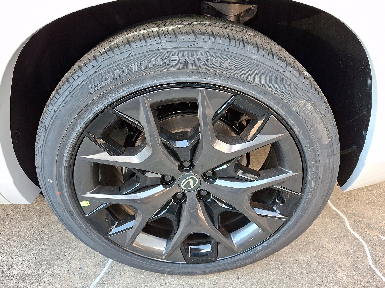 2026 Lexus TX 500h F SPORT Performance Premium photo 4