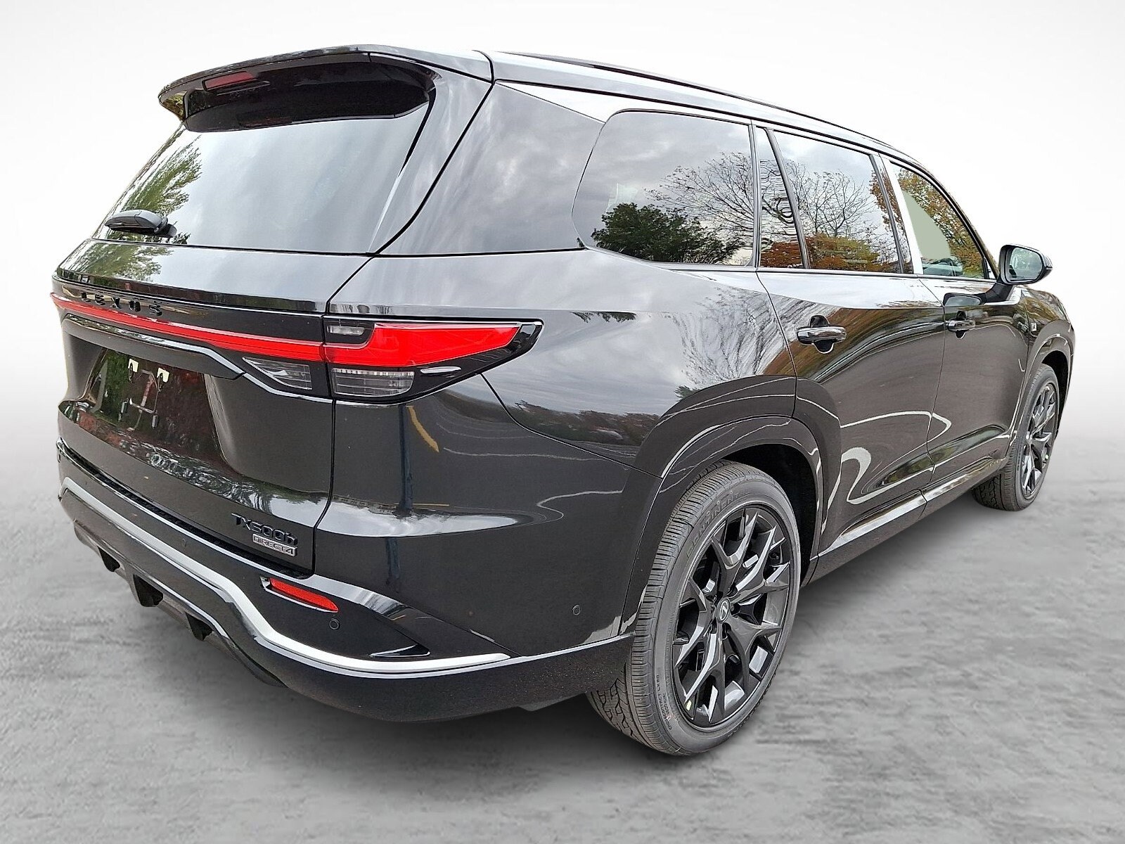 2026 Lexus TX 500h F SPORT Performance Premium photo 3