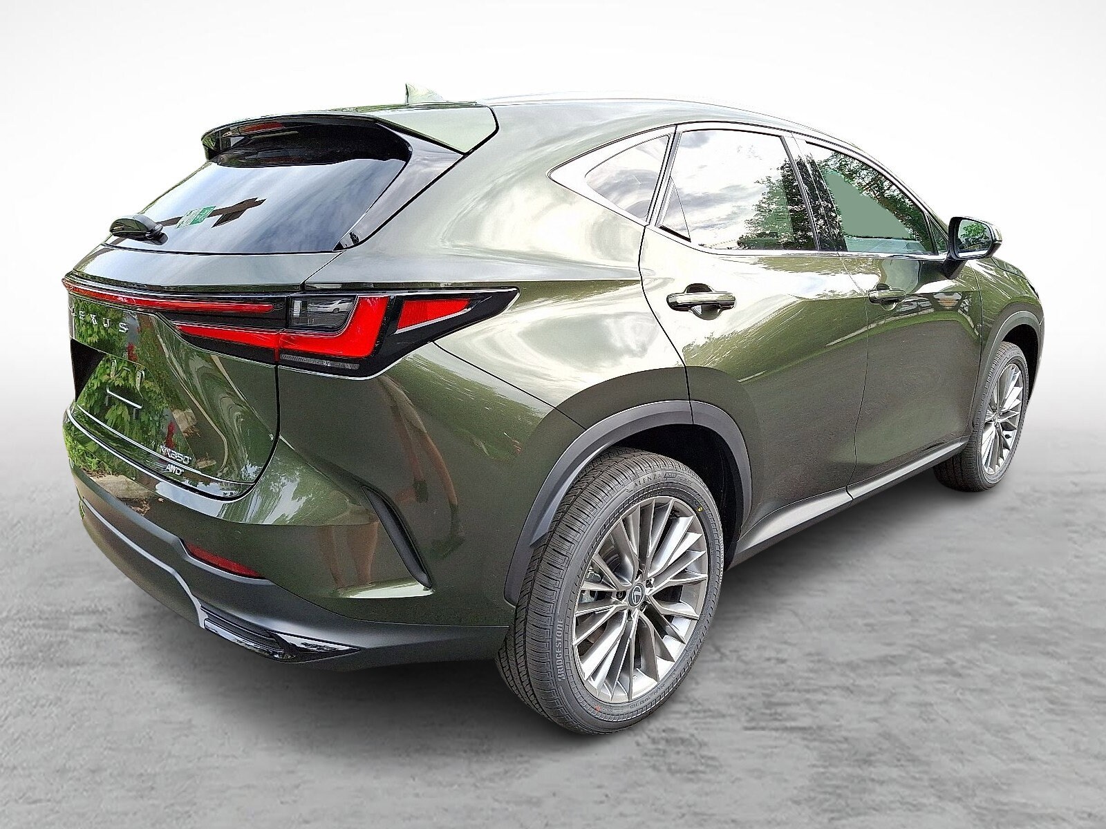 2026 Lexus NX 350 Premium photo 3