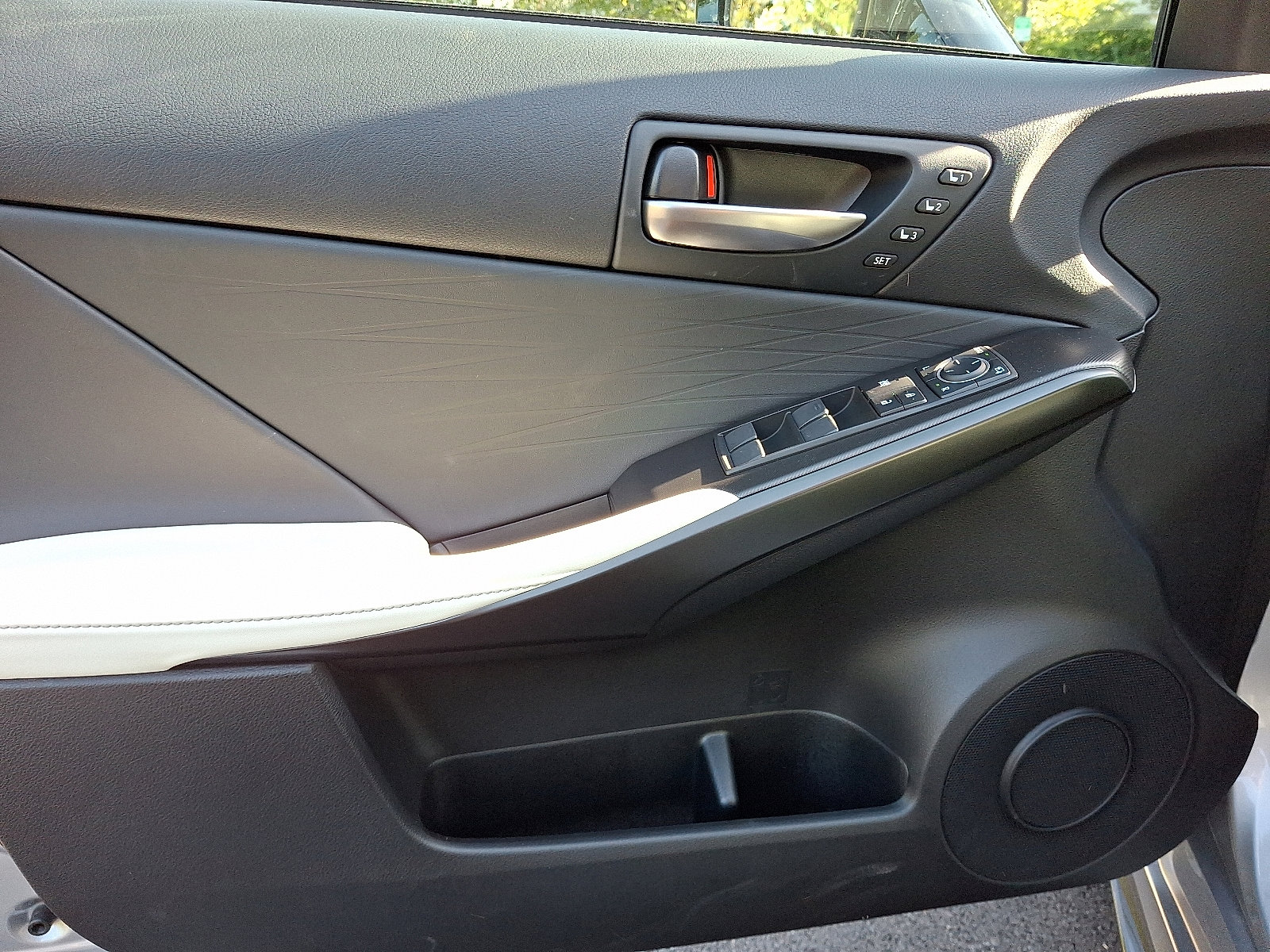 2025 Lexus IS 350 F SPORT - Photo 8