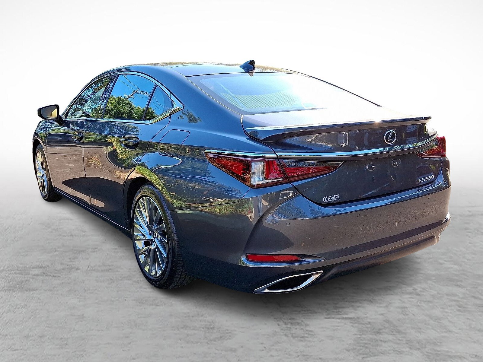 2023 Lexus ES 350 Ultra Luxury photo 4