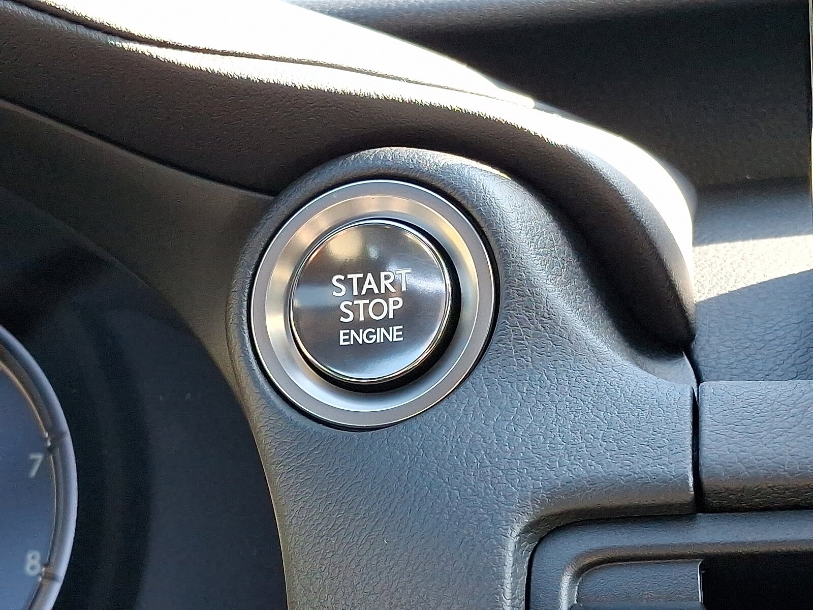 2025 Lexus IS 350 F SPORT - Photo 15