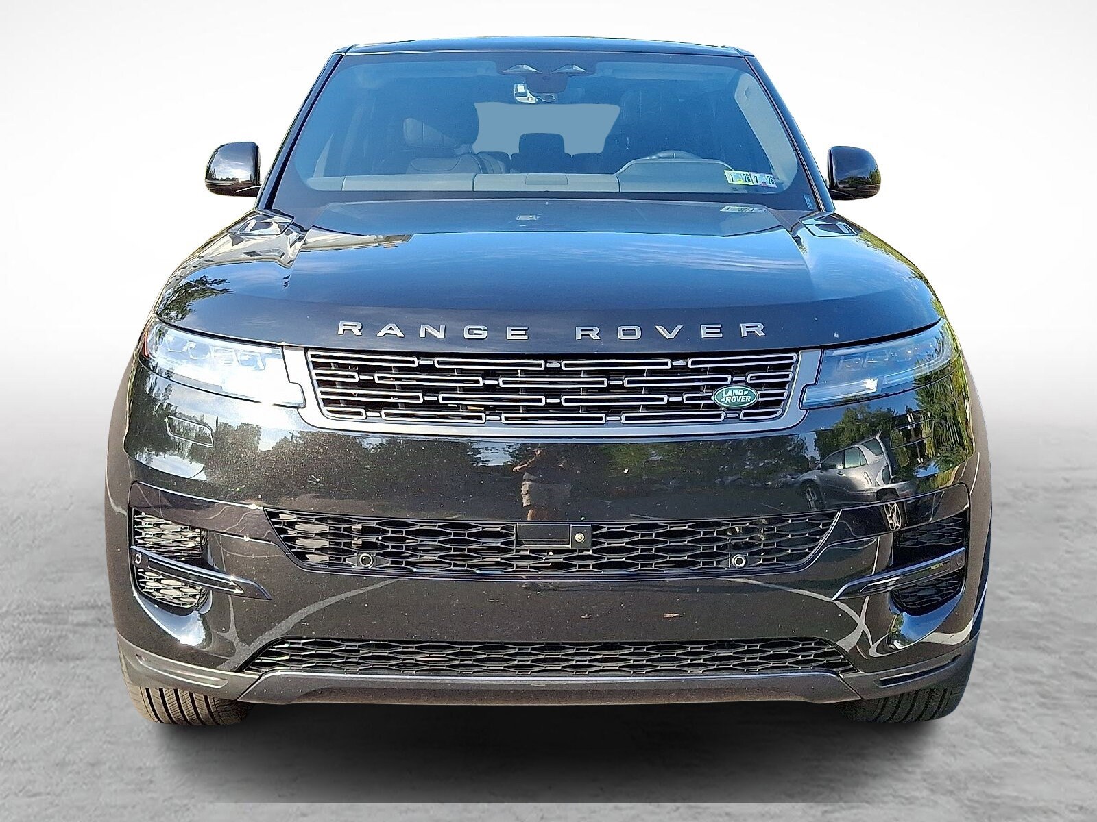 2024 Land Rover Range Rover Sport SE photo 2