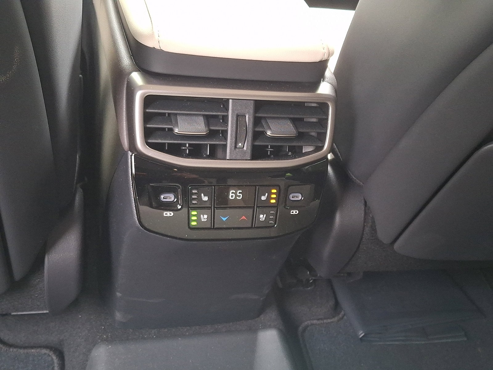 2026 Lexus RX 450h+ Luxury - Photo 7