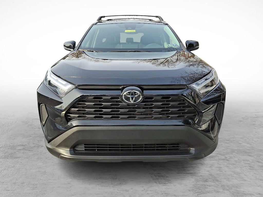 Used 2022 Toyota RAV4 XLE SUV