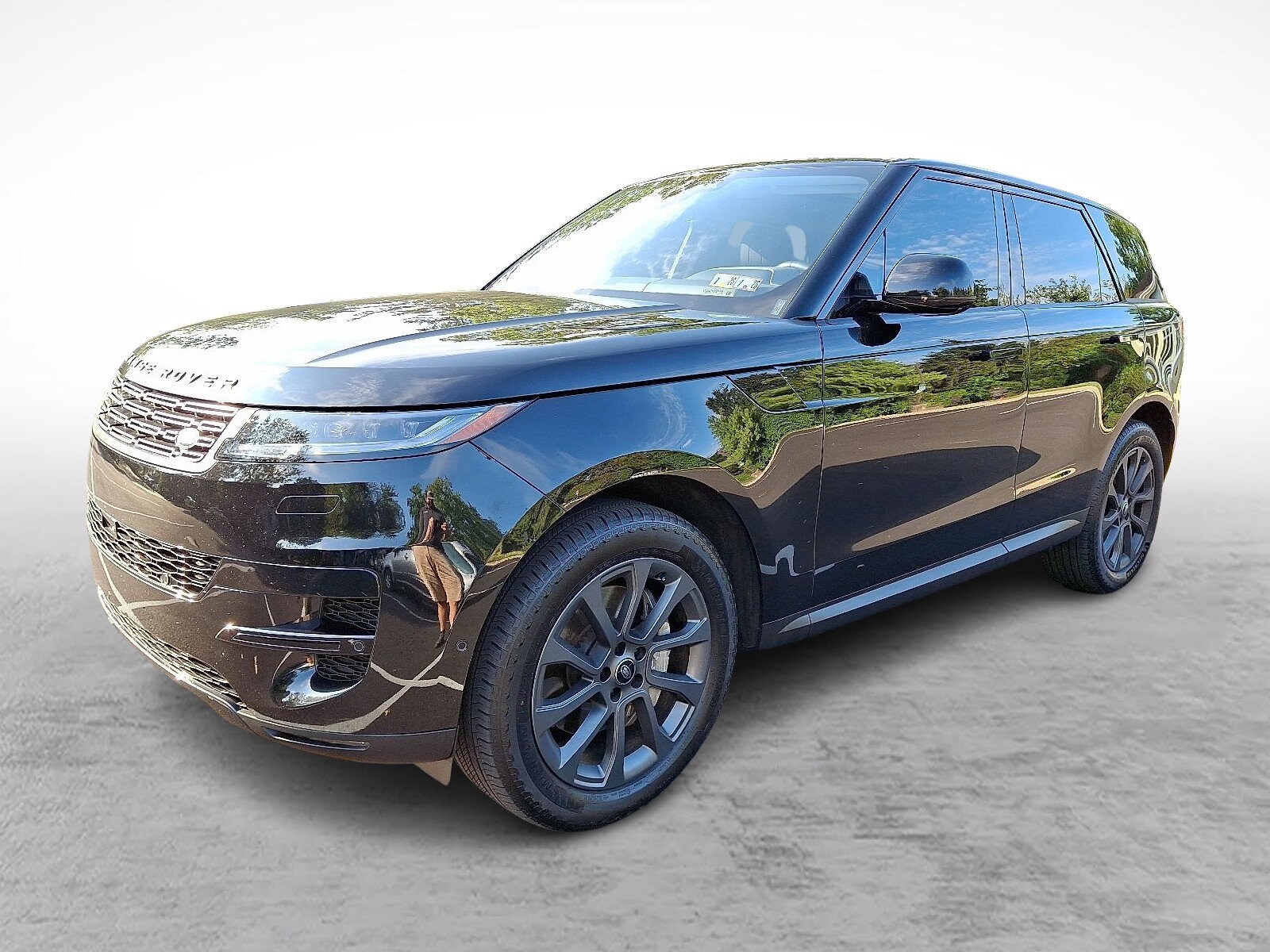 2024 Land Rover Range Rover Sport SE photo 3