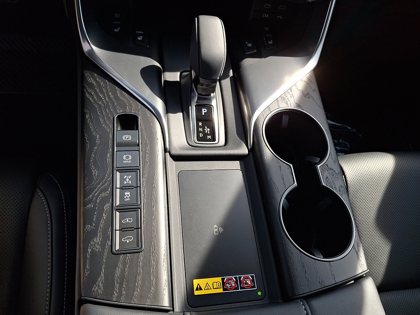 2026 Lexus LX 700h Luxury - Photo 11