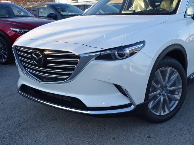2020 Mazda CX-9 Grand Touring photo 2