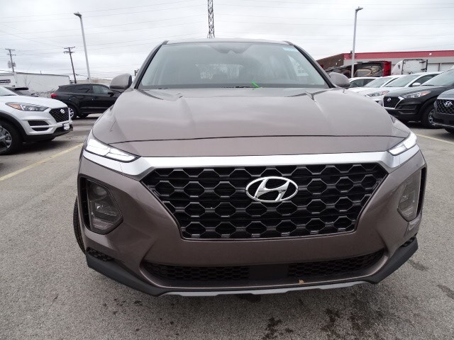 2020 Hyundai Santa Fe SE photo 3