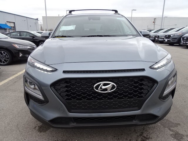 2020 Hyundai Kona SEL photo 3