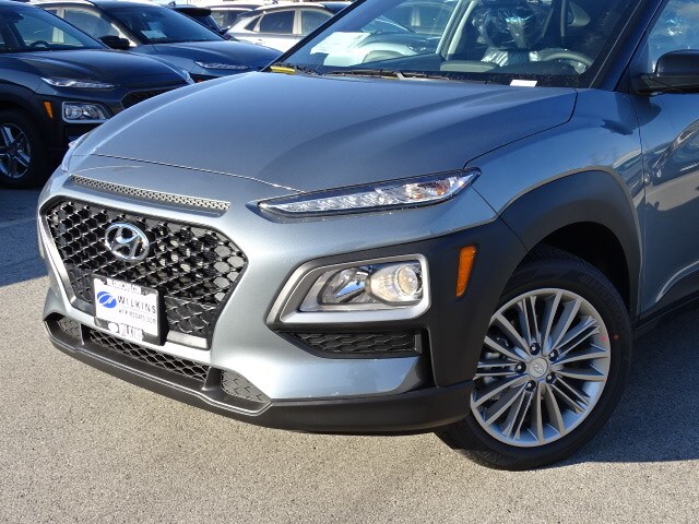 2020 Hyundai Kona SEL photo 2