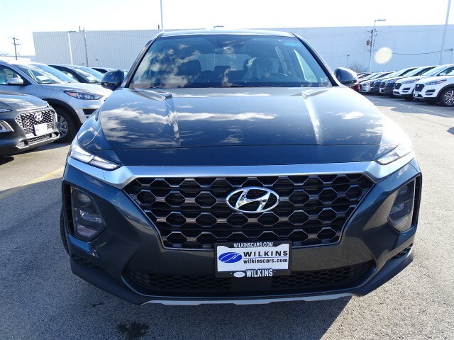 2020 Hyundai Santa Fe SE photo 3