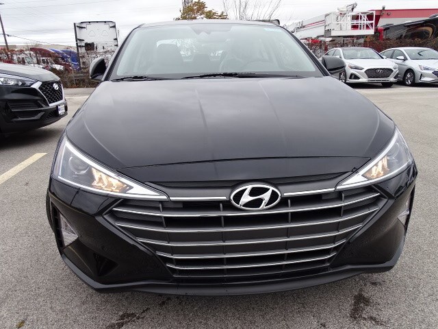 2020 Hyundai Elantra SE photo 3