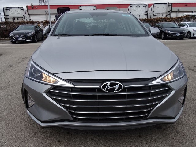 2020 Hyundai Elantra SE photo 3