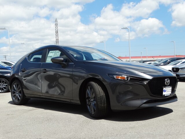 2019 Mazda Mazda3 Preferred Hatchback photo 3