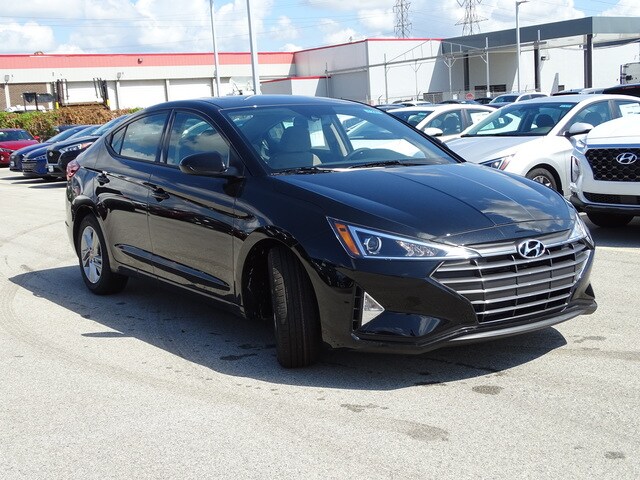 2020 Hyundai Elantra Value Edition photo 4