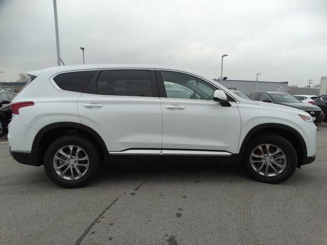 2019 Hyundai Santa Fe SE photo 4