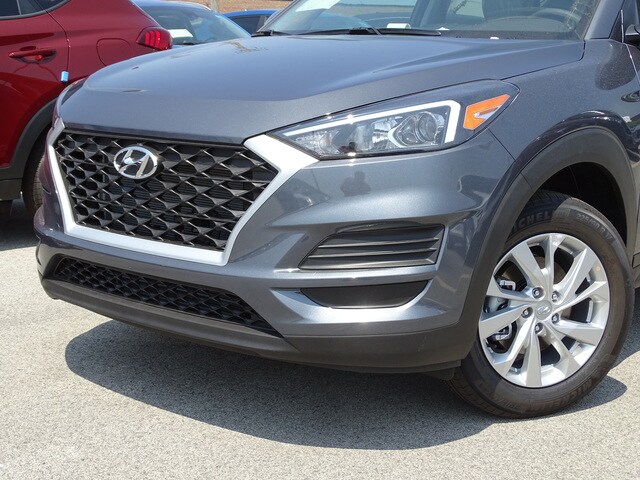 2019 Hyundai Tucson SE photo 2