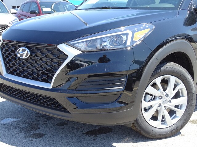 2019 Hyundai Tucson SE photo 2