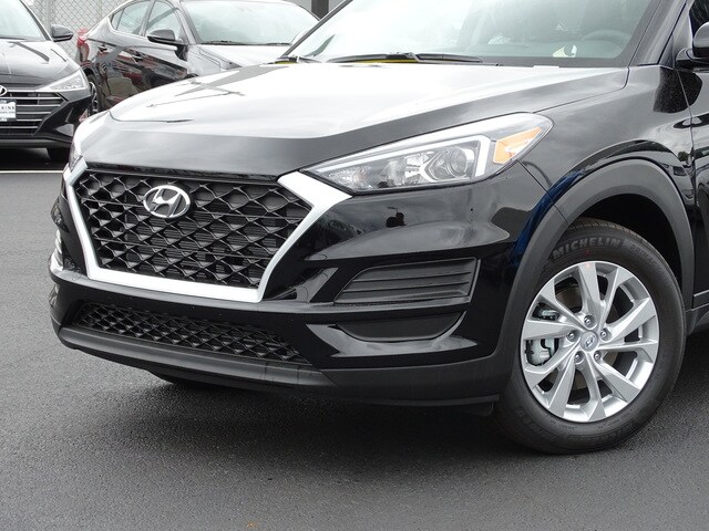 2019 Hyundai Tucson SE photo 2