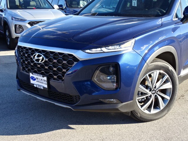 2020 Hyundai Santa Fe SEL photo 2
