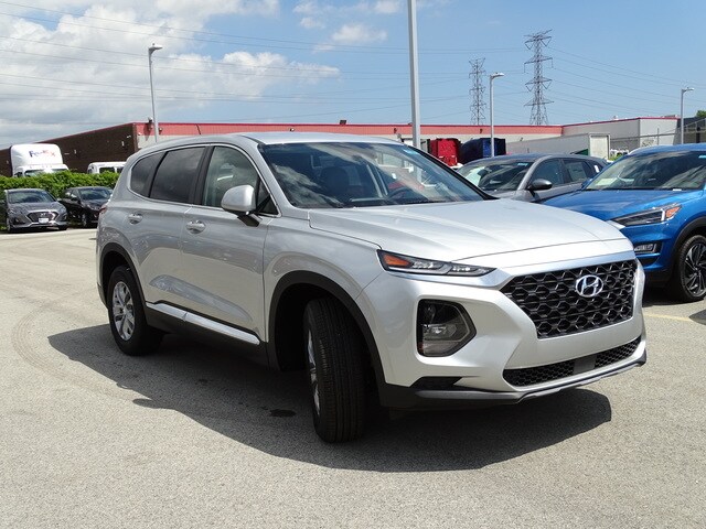 2019 Hyundai Santa Fe SE photo 4