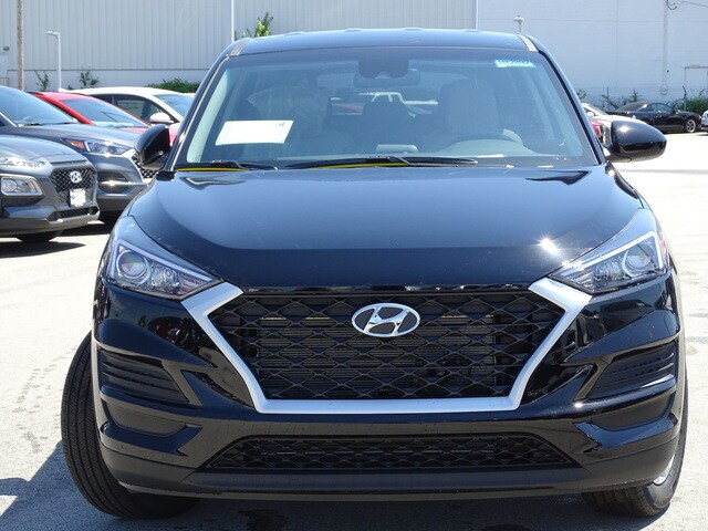 2019 Hyundai Tucson SE photo 3