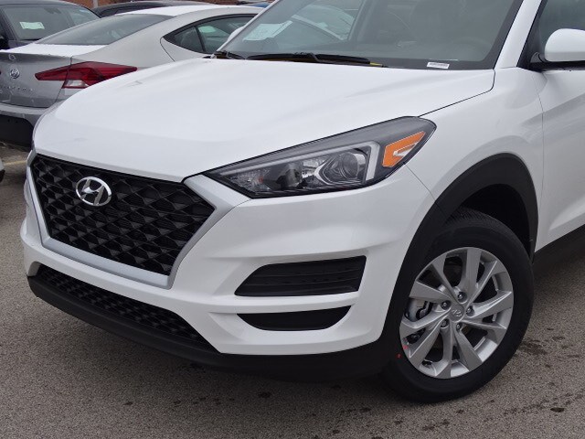 2020 Hyundai Tucson Value photo 2