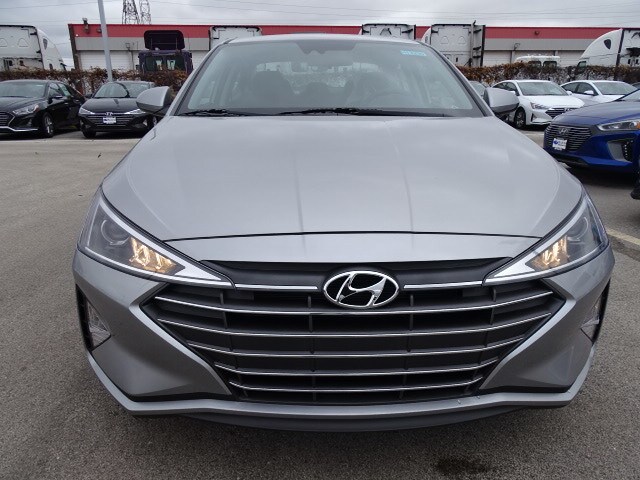 2020 Hyundai Elantra SE photo 3