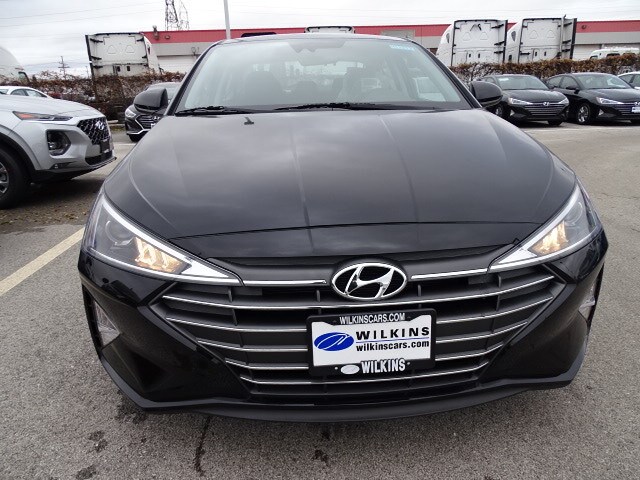 2020 Hyundai Elantra SE photo 3