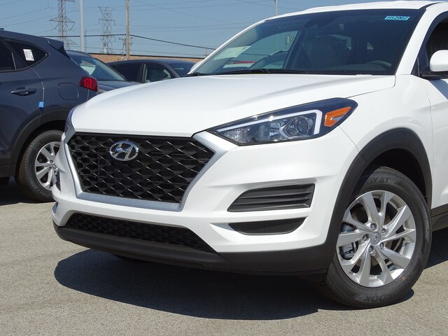 2019 Hyundai Tucson SE photo 2