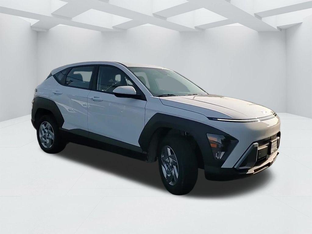 2026 Hyundai Kona SE photo 2
