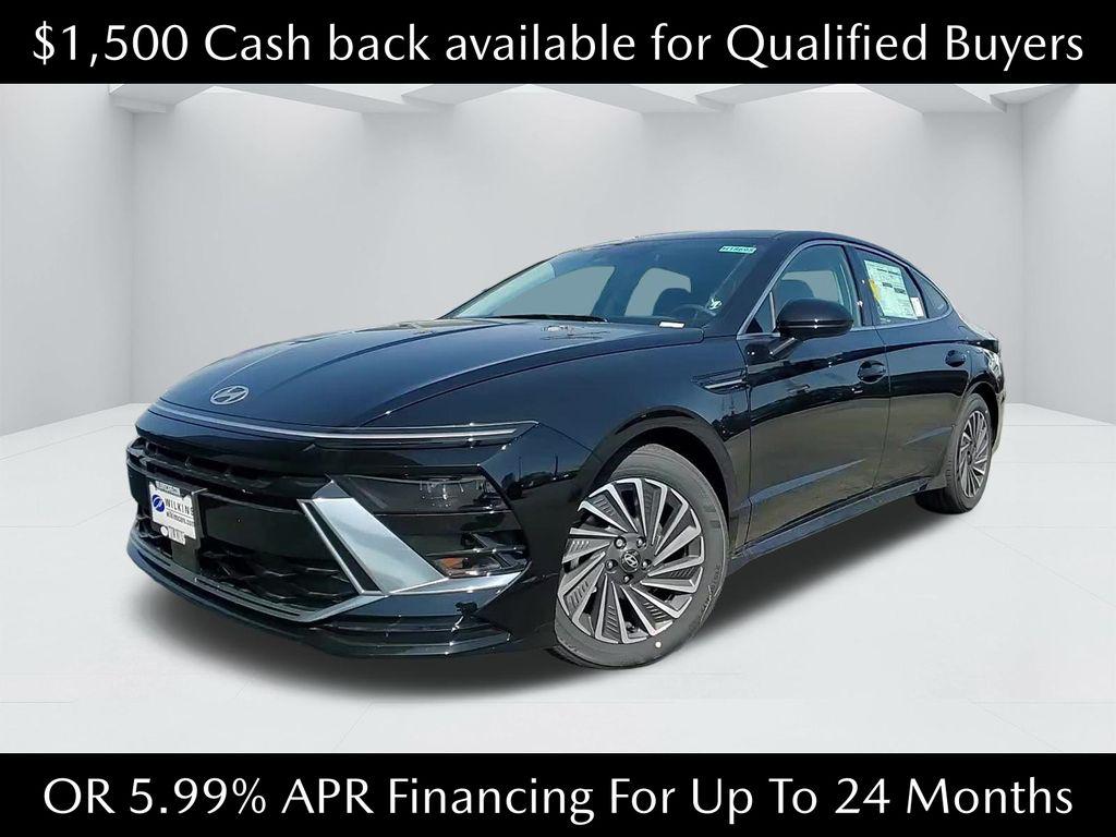 2025 Hyundai Sonata Hybrid Sedan 