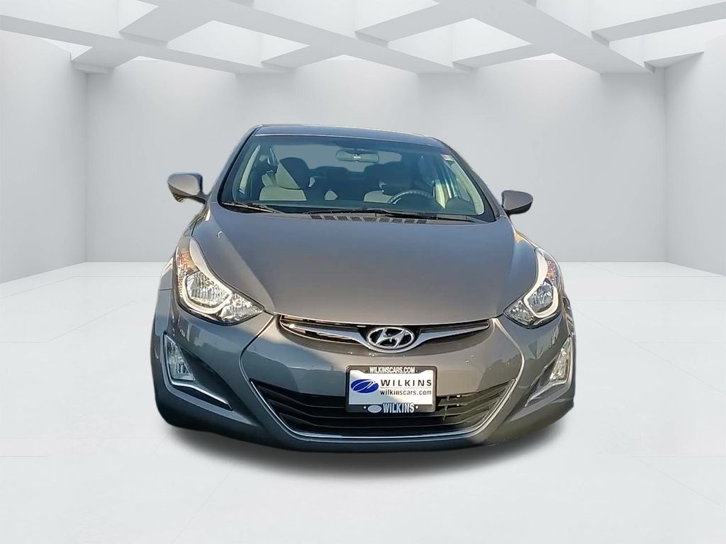 2014 Hyundai Elantra SE photo 2