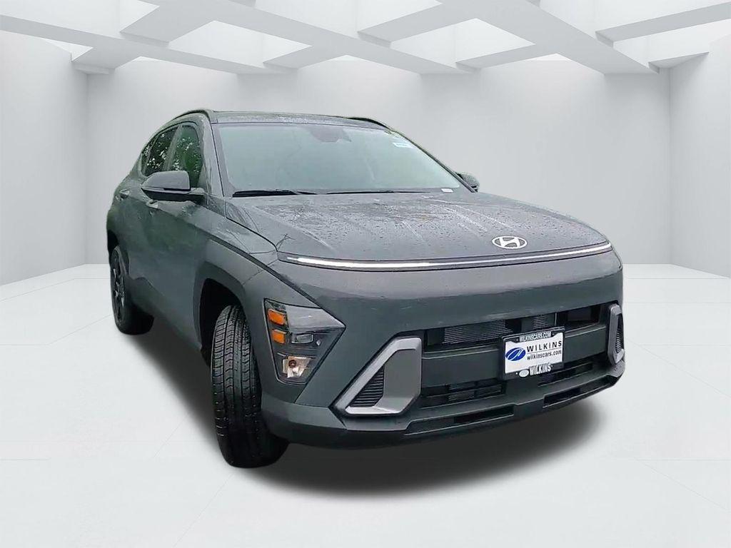 2026 Hyundai Kona SEL photo 2
