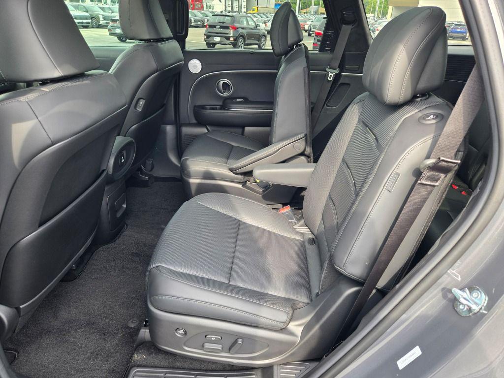 2026 Hyundai Palisade Calligraphy - Photo 18