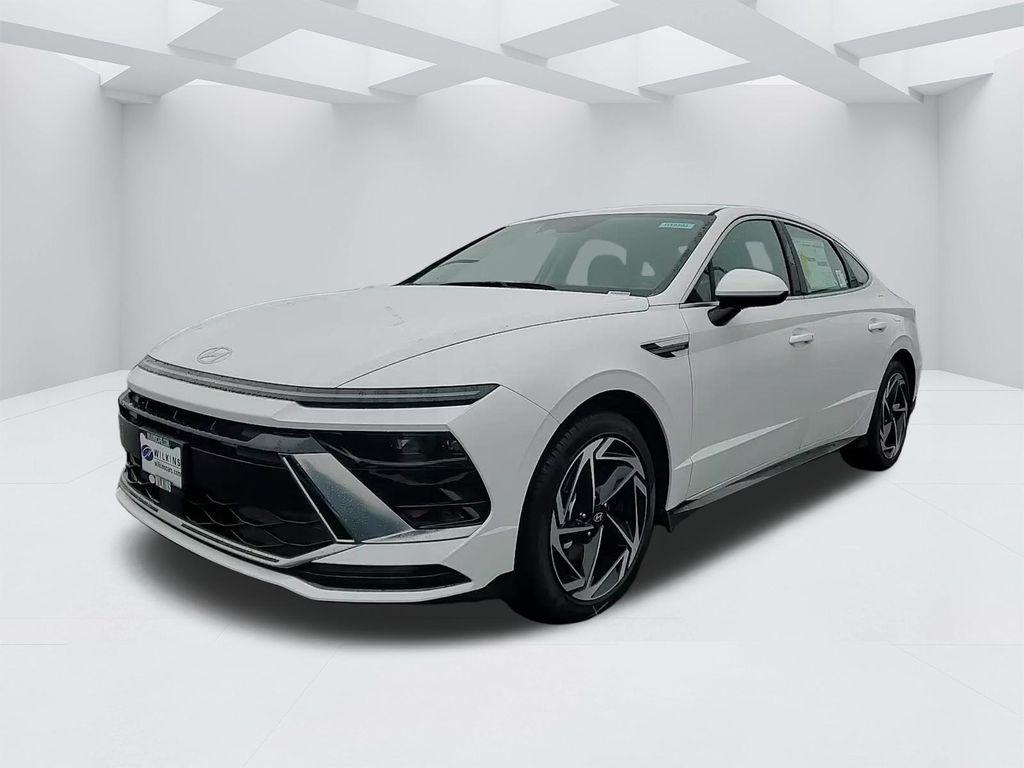 2026 Hyundai Sonata SEL's photo