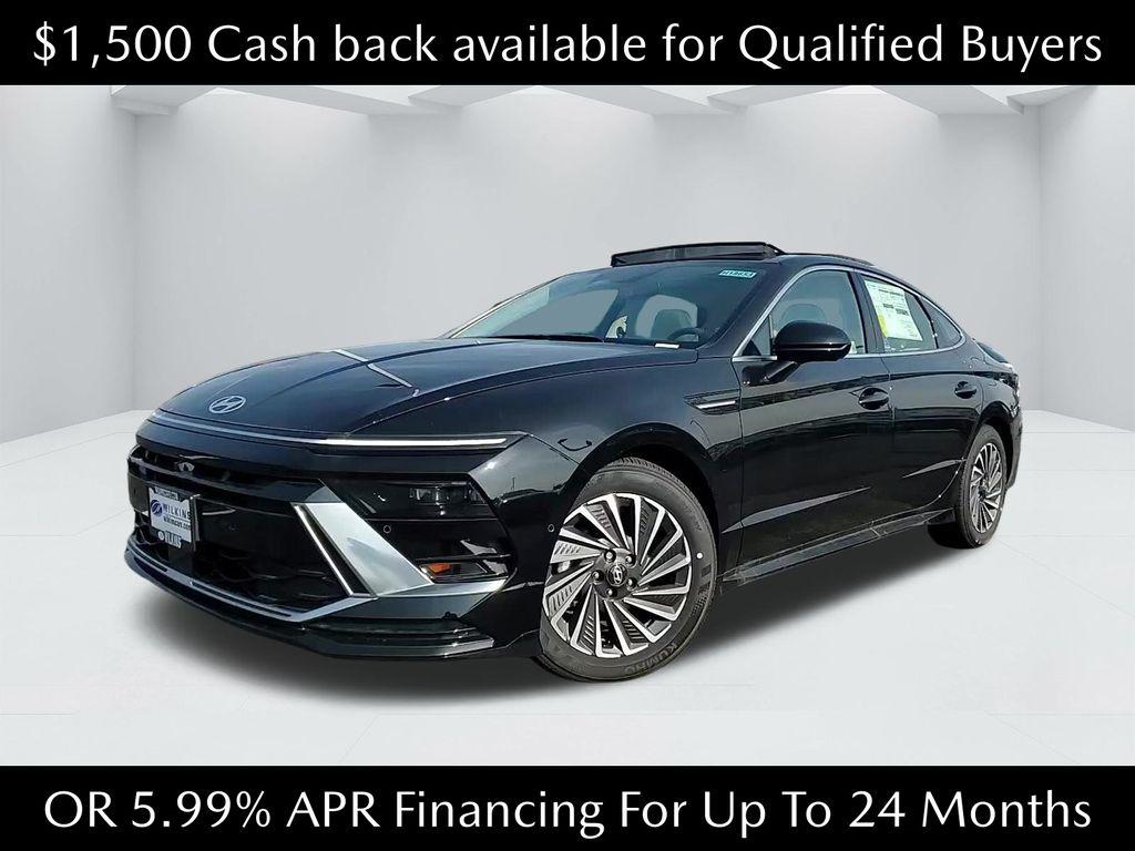 2025 Hyundai Sonata Hybrid Sedan 