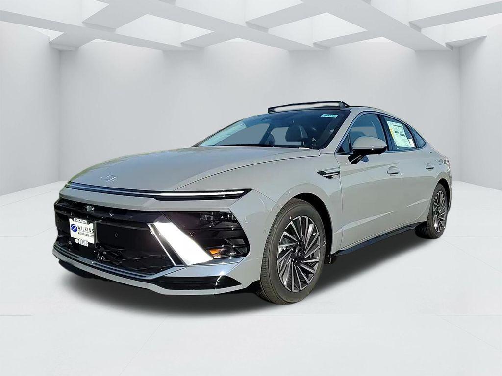 2026 Hyundai Sonata Hybrid Limited's photo
