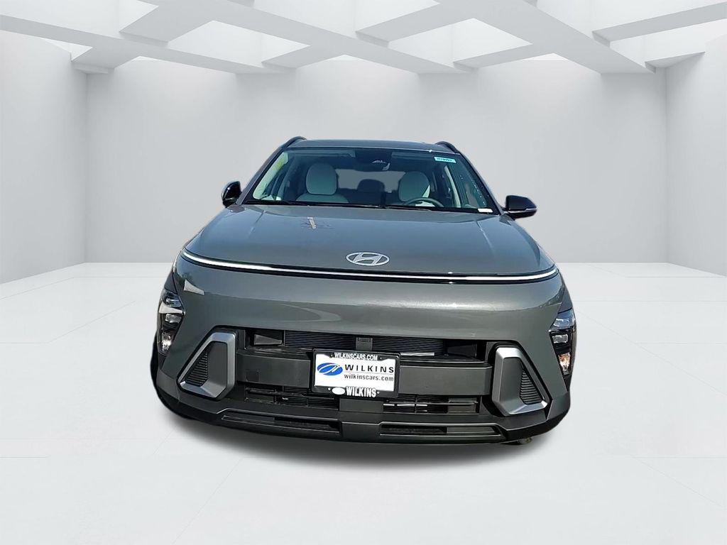 2026 Hyundai Kona SEL photo 2