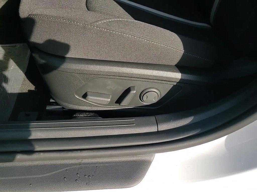 2026 Hyundai Sonata SEL - Photo 14