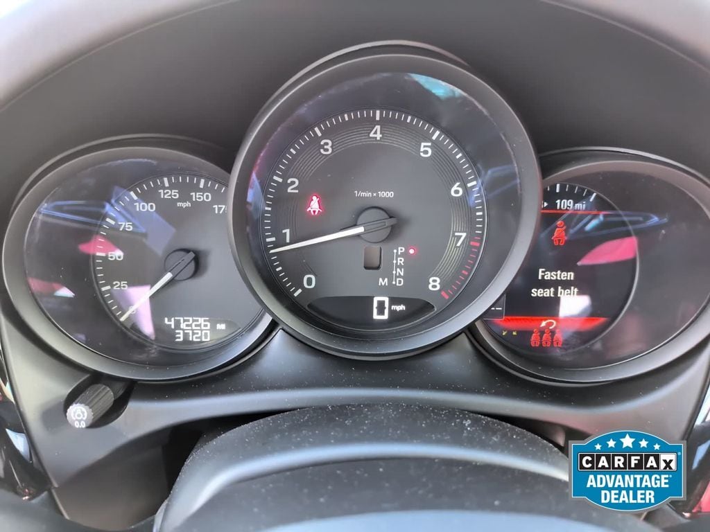 2022 Porsche Macan Base - Photo 17
