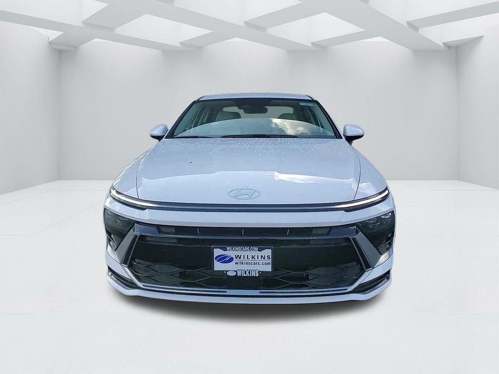 2025 Hyundai Sonata Hybrid SEL photo 2