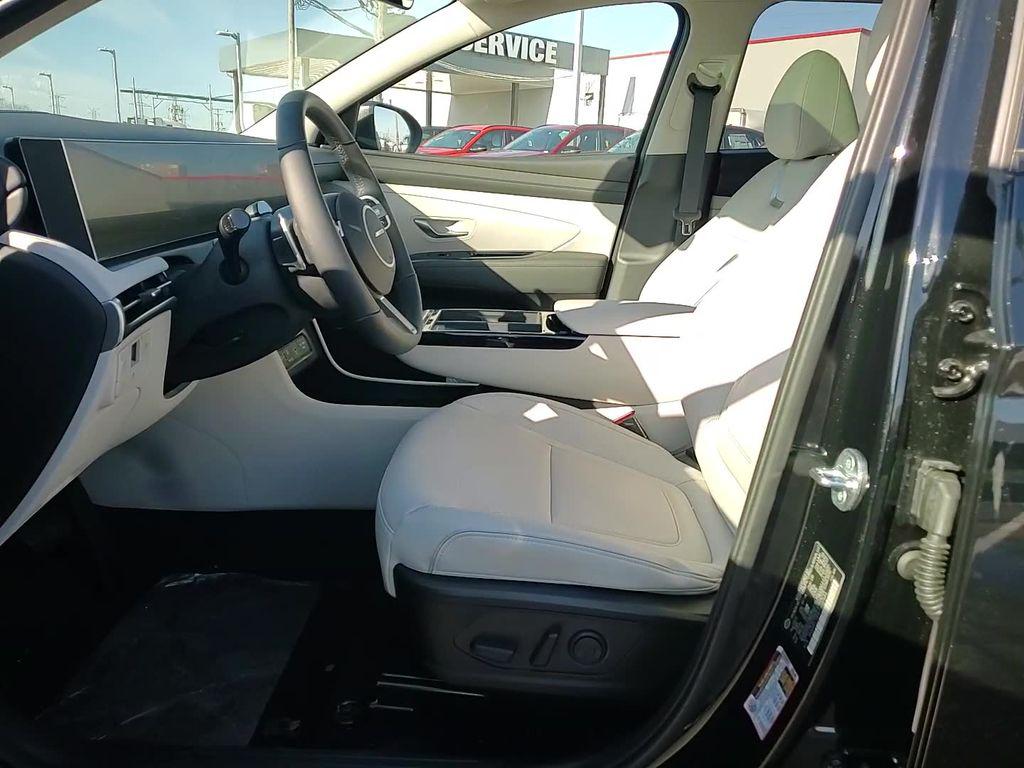 2026 Hyundai Tucson Limited - Photo 12