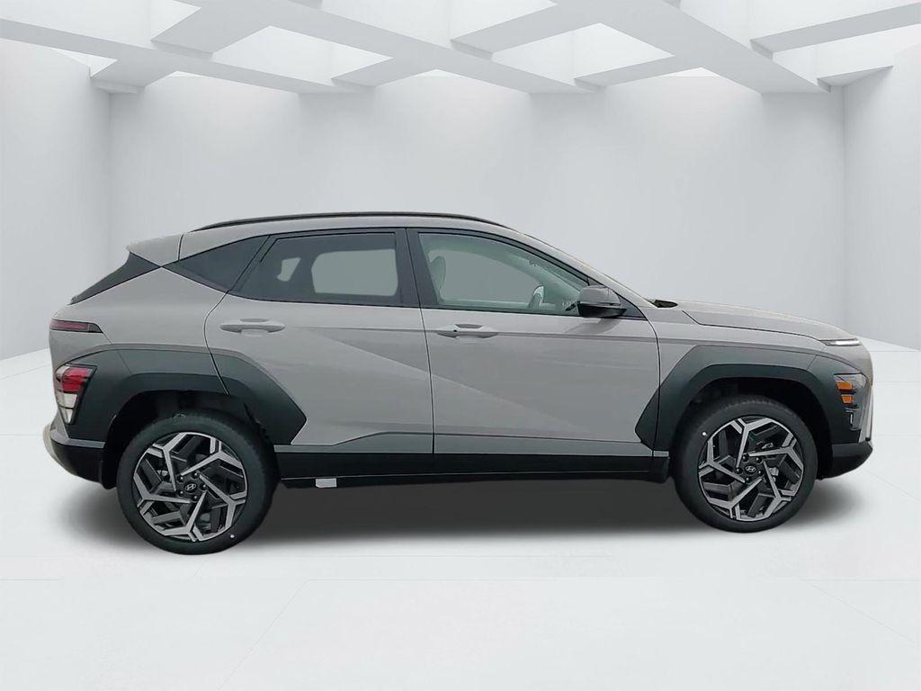 2026 Hyundai Kona SEL photo 4