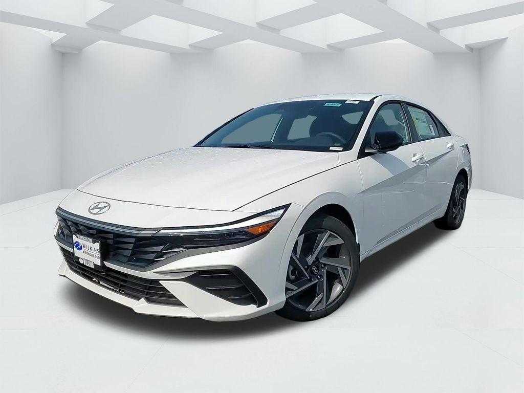 2025 Hyundai Elantra SEL's photo