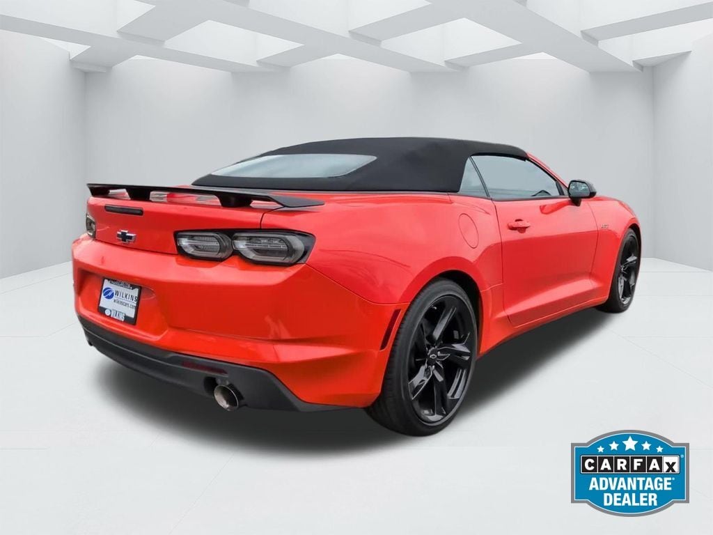 2021 Chevrolet Camaro LT1 - Photo 5