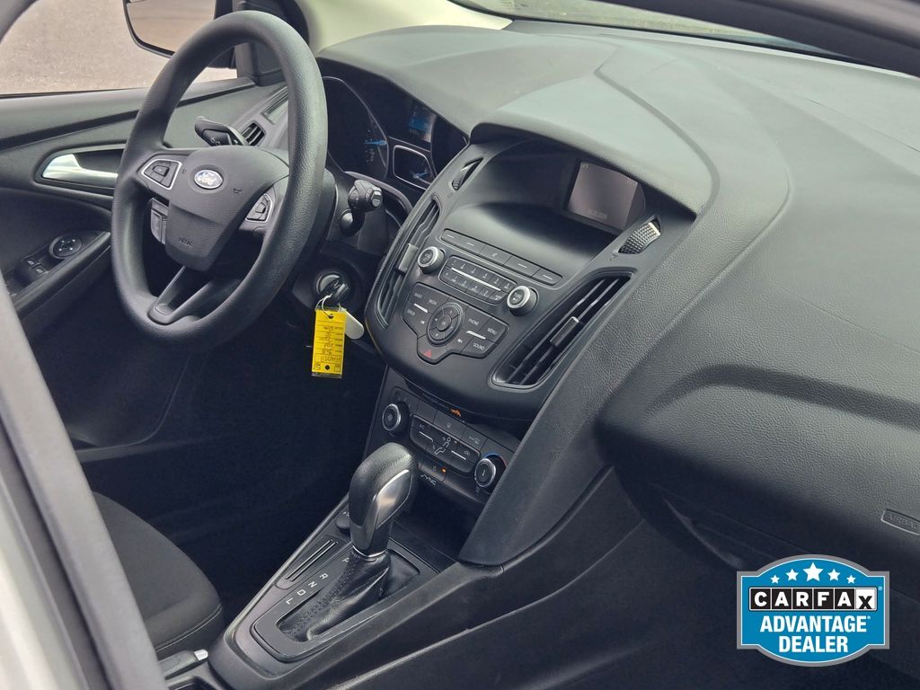 2018 Ford Focus SE - Photo 6